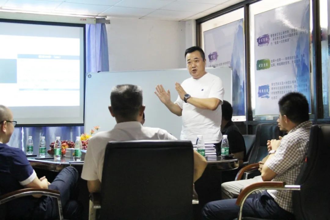 【赛思达烤箱】董事长参加《打造行业“1+1＞2”聚合效应》会议